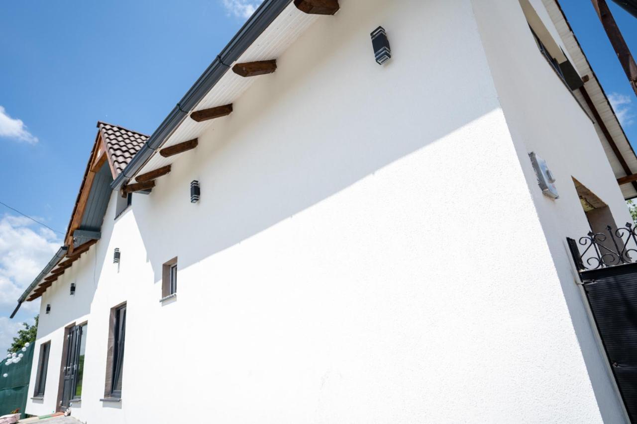 Casuta Din Drumul Muntelui Dragus Buitenkant foto